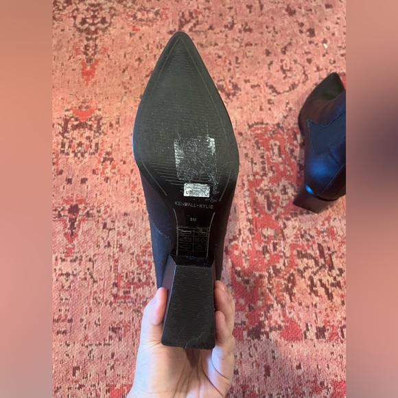 Kendall & Kylie Finigan Black Pointed Toe Ankle Booties, Size: 8, Vegan Leather - Picture 7 of 11